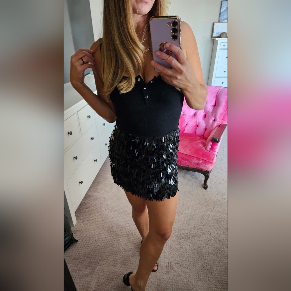 BCBGMaxAzria Black Sequin Mini Skirt